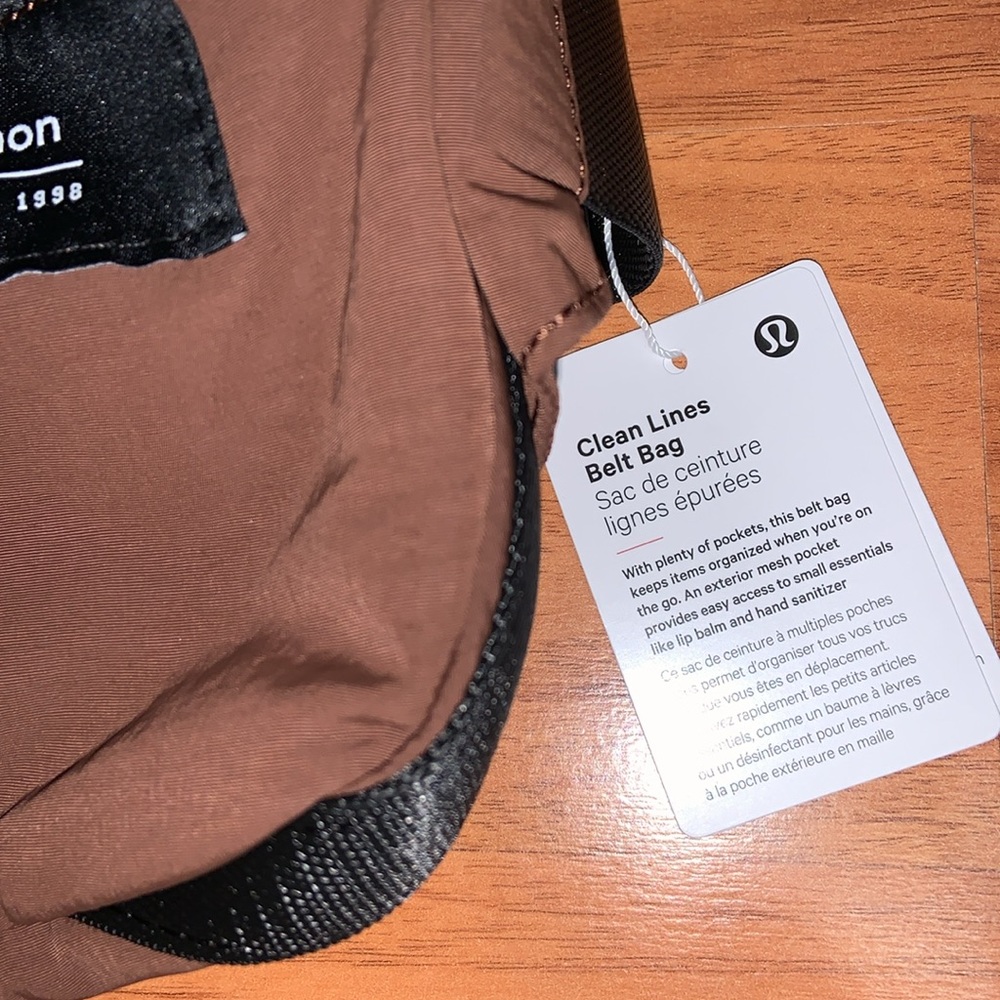 NWT Lululemon Athletica Clean Lines Belt Bag 2L - Picture 4 of 15